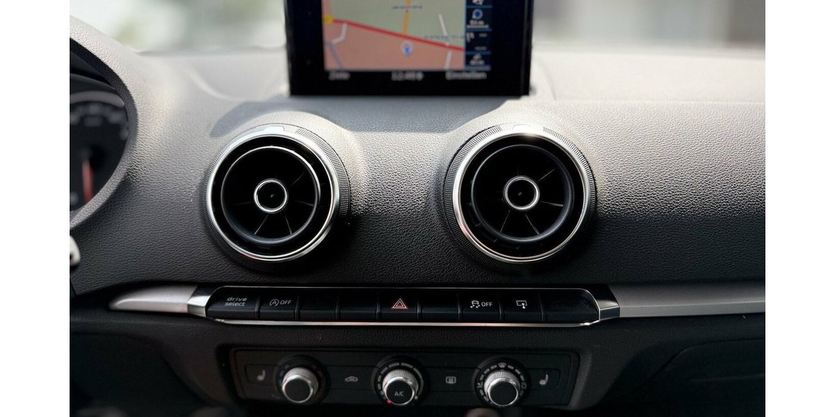 Audi A3 / Attraction / Sportback / Klima / NAVI 130.000 km 11.490 &euro; Mönchengladbach 41066