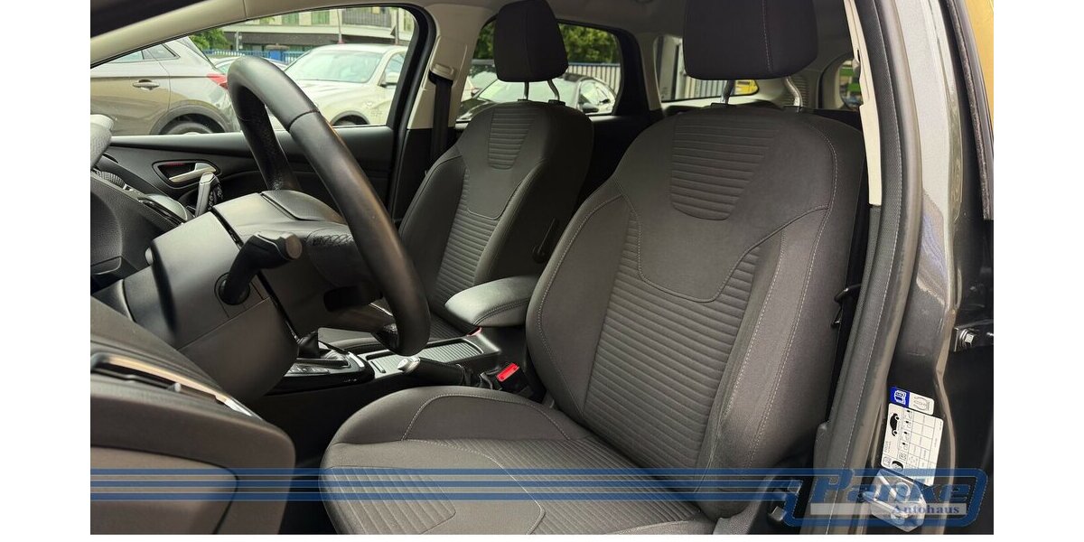 Ford Focus Titanium*AHK*SHZ*Tempo*Keyless*Navi* 117.279 km 9.380 &euro; Berlin 13187