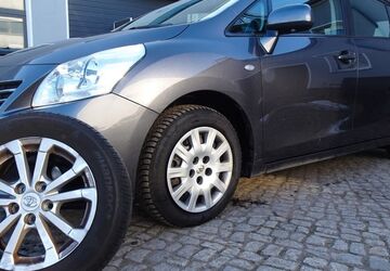 Toyota Verso 202.561 km 5.990 &euro; Falkensee 14612