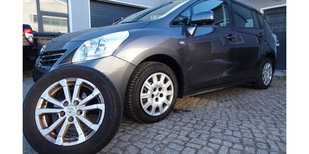 Toyota Verso 202.561 km 5.990 &euro; Falkensee 14612