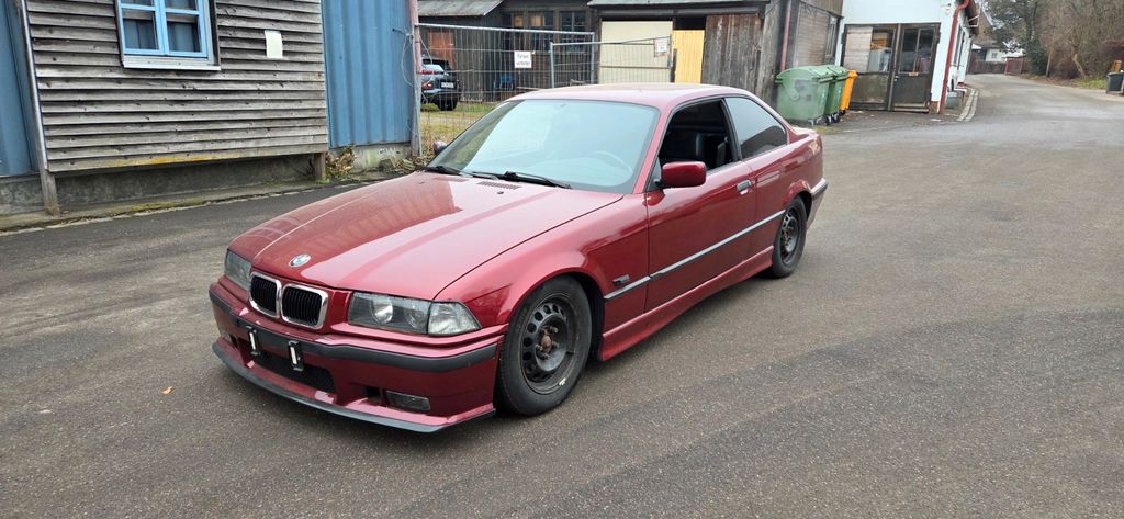 BMW 328 214.478 km 18.500 &euro; Augsburg 86154