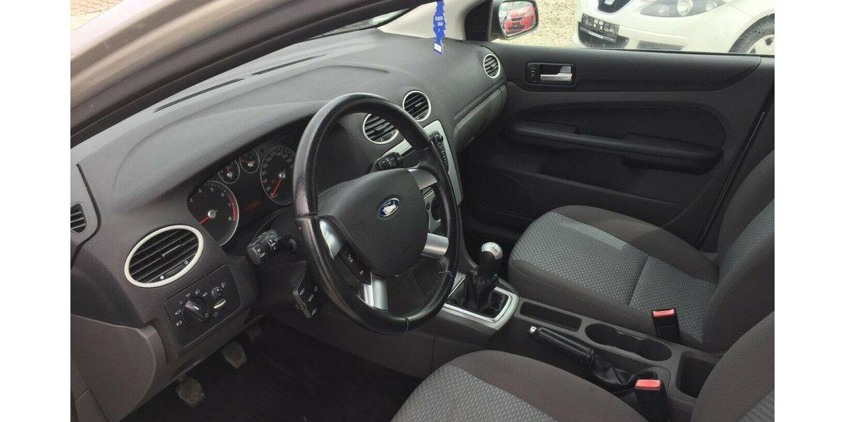 Ford Focus Ambiente,Alu,ESP,Klima, Tüv Neu! 198.000 km 2.900 &euro; Himmelkron 95502