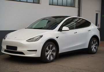 Tesla Model Y 46.970 km 35.950 &euro; Mönchengladbach 41236