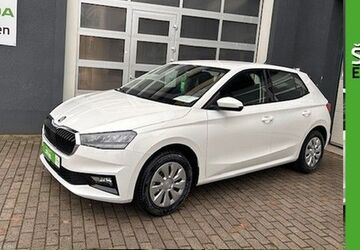Skoda Fabia 1.165 km 19.300 &euro; Halle / Saale 06120