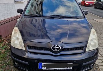 Toyota Corolla Verso 167.000 km 4.400 &euro; Lüdenscheid 58511