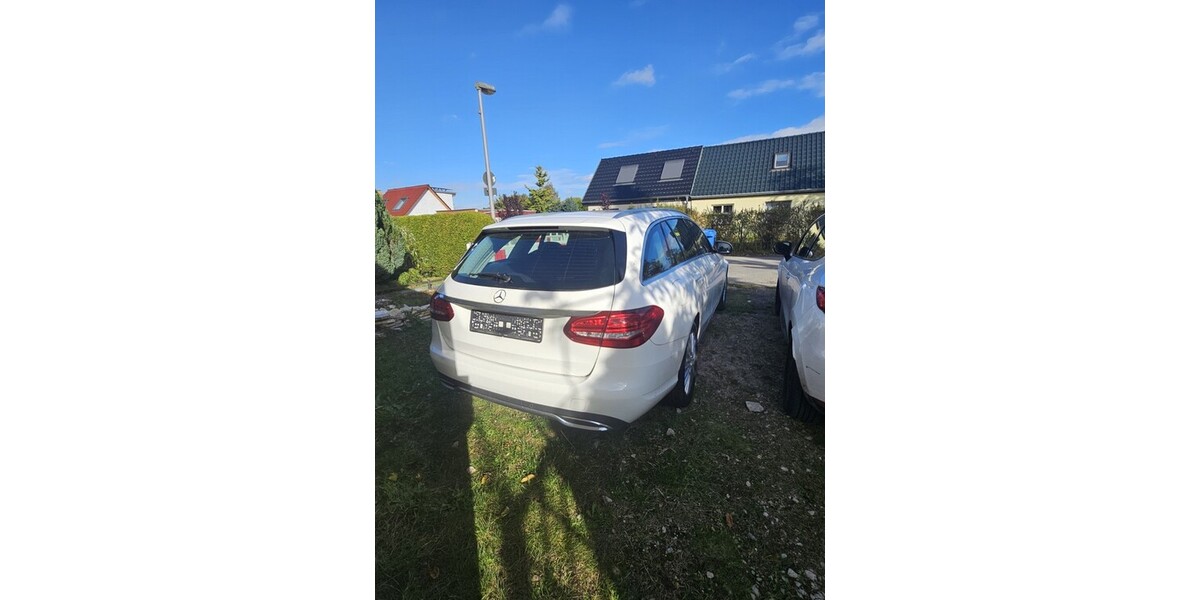 Mercedes-Benz c200d 140.000 km 6.850 &euro; Berlin 10178