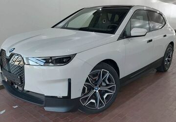 BMW iX 22.100 km 51.950 &euro; Freudenberg 57258