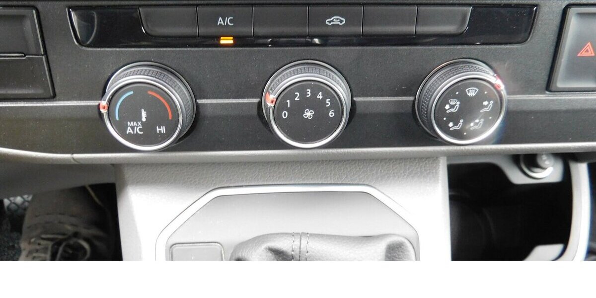 VW T6.1 Transporter 1 Abt e- Lang 4-Gang Automatic 5.400 km 15.990 &euro; Vordorf 38533