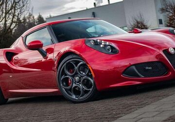 Alfa Romeo 4C 14.570 km 89.900 &euro; Mönchweiler 78087