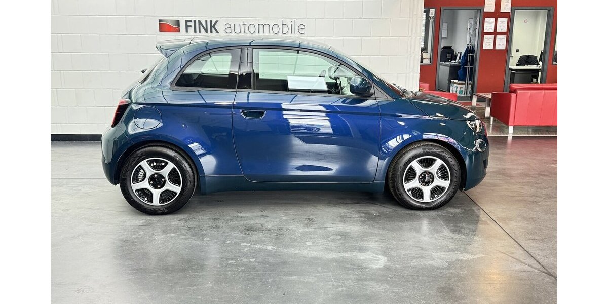 Fiat 500e Action 1. Hand Carplay 12.500 km 14.820 &euro; Lich 35423