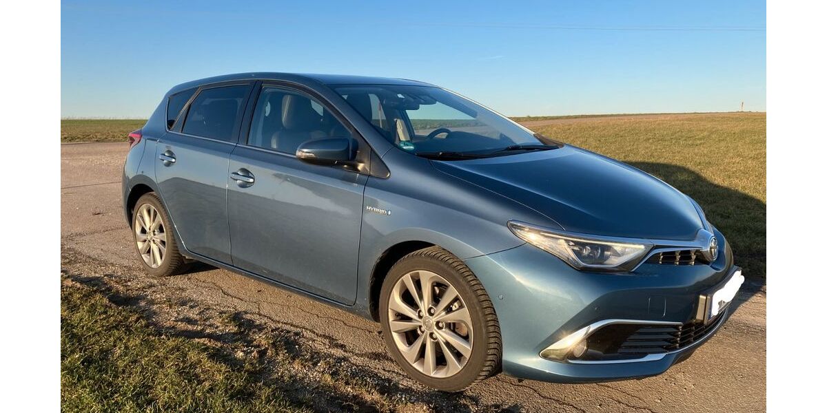 Toyota Auris 130.000 km 12.990 &euro; Göggingen 73571