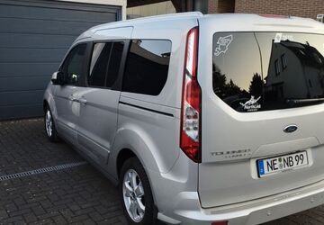 Ford Tourneo Connect 107.000 km 12.200 &euro; Kaarst 41564