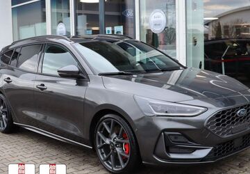 Ford Focus 18.000 km 34.980 &euro; Cham 93413