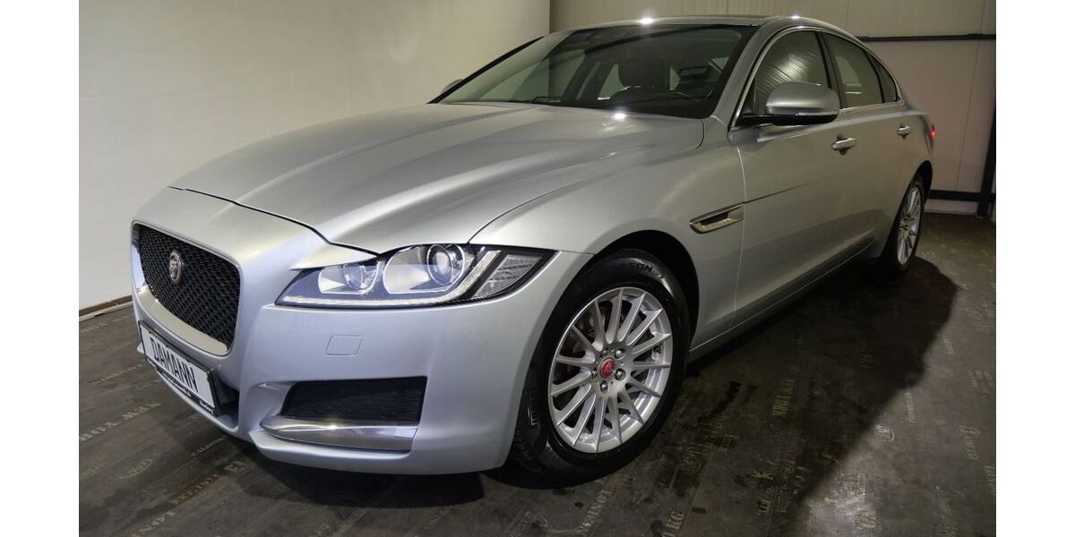 Jaguar XF 117.000 km 14.450 &euro; Hamburg 21079
