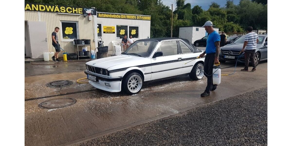 BMW 323 180.000 km 7.700 &euro; Aachen 52070