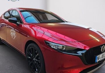 Mazda 3 1.050 km 27.990 &euro; Husum 25813