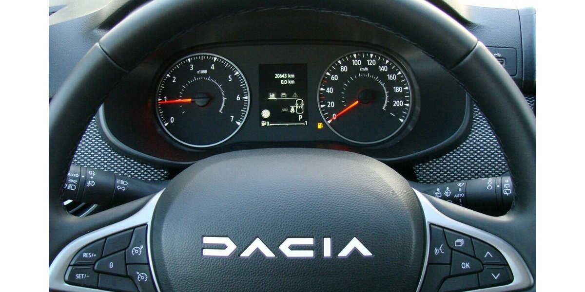 Dacia Sandero III 1,0 TCe 90 Expression Automatik Temp S 20.658 km 16.980 &euro; Falkensee 14612