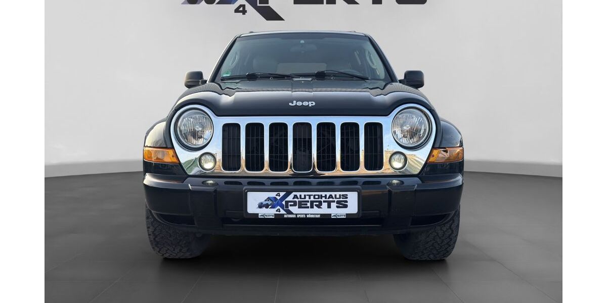 Jeep Cherokee 140.000 km 9.900 &euro; Wörrstadt 55286