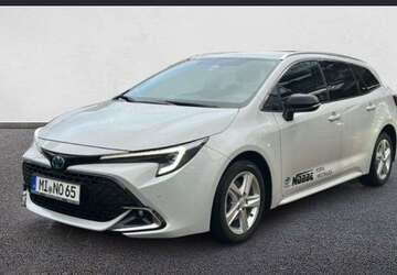 Toyota Corolla 11.000 km 37.990 &euro; Porta - Westfalica 32457