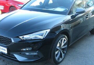 Seat Leon 33.500 km 21.980 &euro; Waldheim 04736