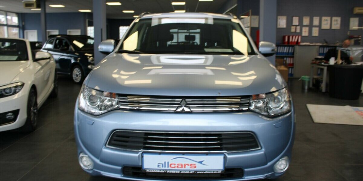 Mitsubishi Outlander 2.0 4WD Plug-In Hybrid Top 112.810 km 12.980 &euro; Euskirchen 53881