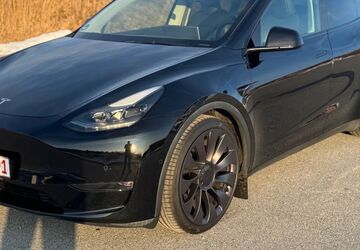 Tesla Model Y 79.500 km 34.990 &euro; Außernzell 94532