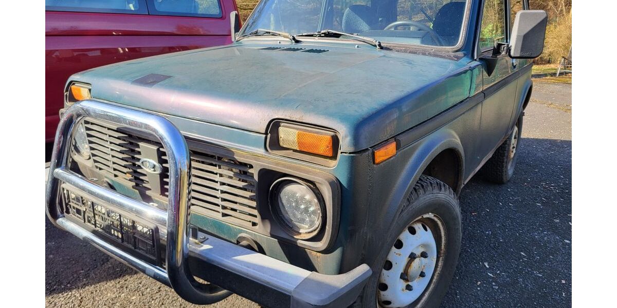 Lada Niva 86.500 km 1.890 &euro; Bad Salzungen OT Kloster 36433