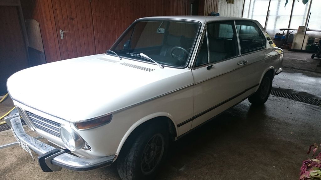 BMW 2002 99.999 km 9.000 &euro; Teningen 79331