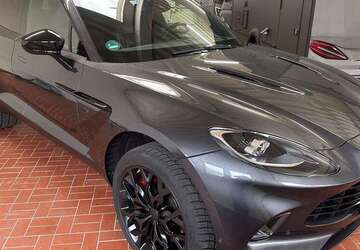 Aston Martin DBX 31.200 km 129.900 &euro; Hamburg 20253