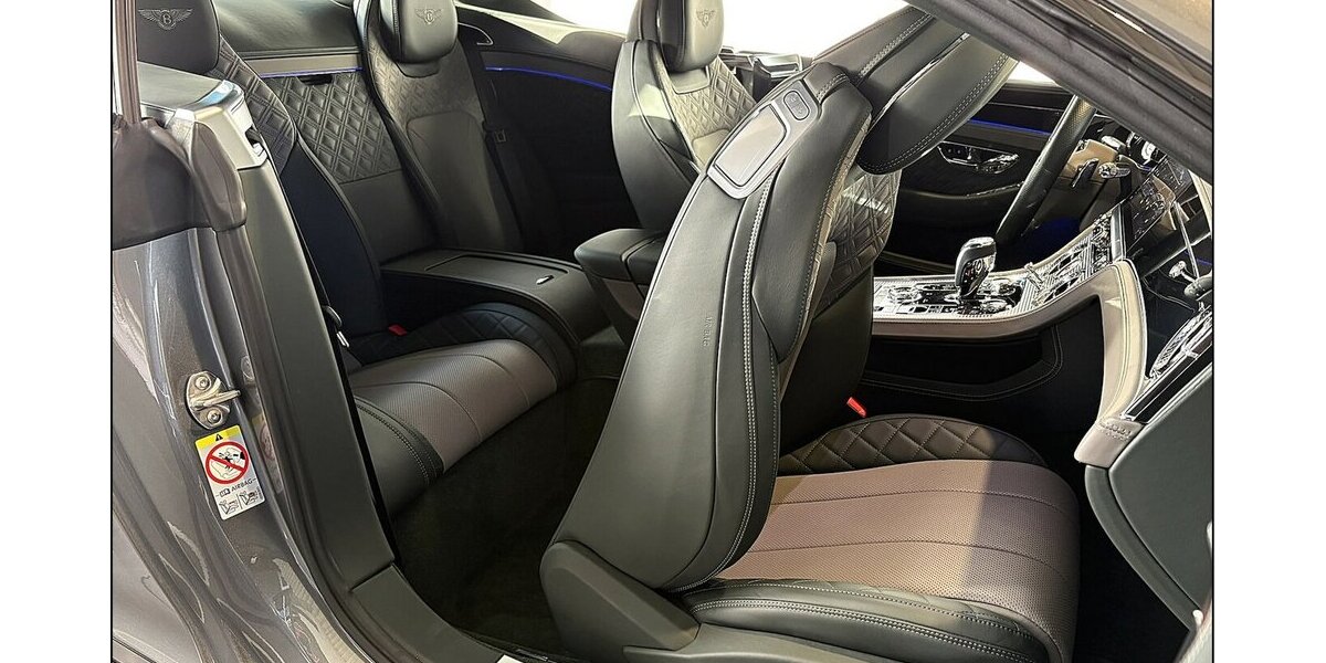 Bentley Continental GT 6.0 W12 Mulliner First Edition 79.900 km 134.999 &euro; Stade 21682