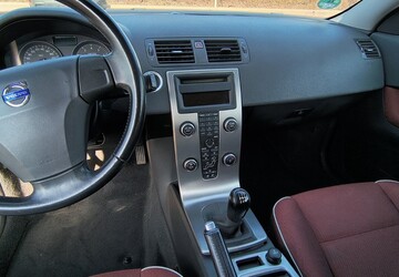 Volvo C30 145.000 km 3.975 &euro; Beselich 65614