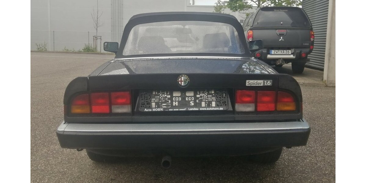 Alfa Romeo Spider 1.6 H Kennzeichen 114.000 km 14.899 &euro; Landau 76829