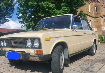 Lada 1200 18.000 km 11.500 &euro; Weinsberg 74189