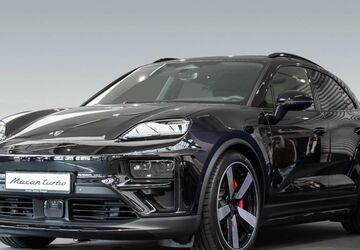 Porsche Macan 9.900 km 116.700 &euro; Stuttgart 70469