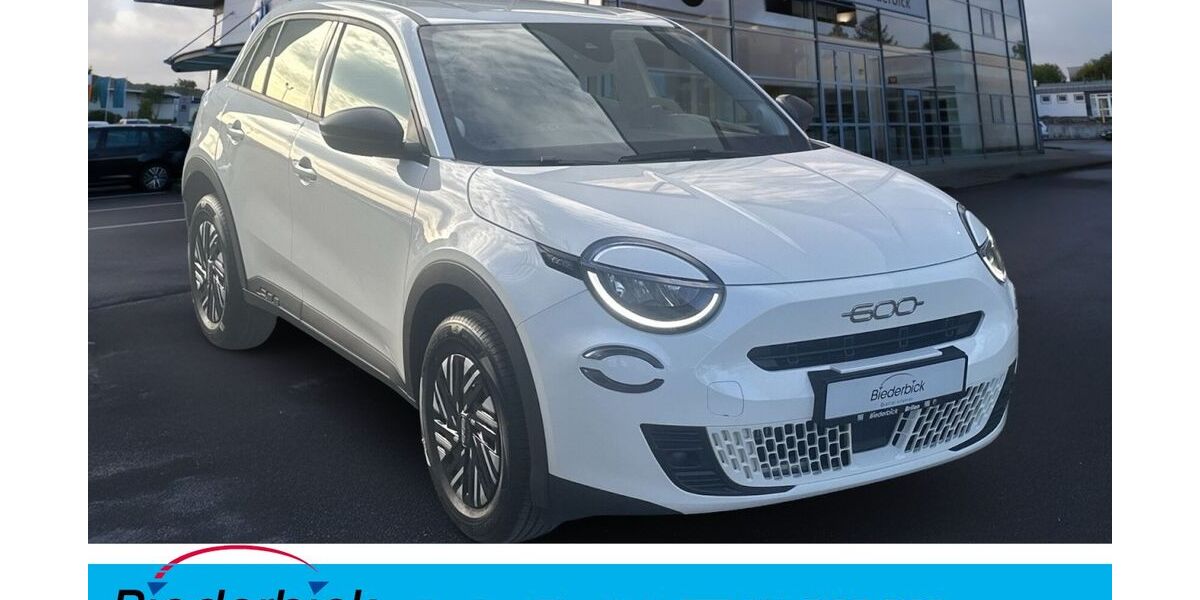 Fiat 600 3.295 km 22.880 &euro; Brilon 59929