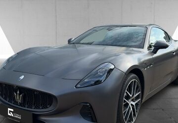Maserati Granturismo 1.621 km 154.900 &euro; Hamburg 20537