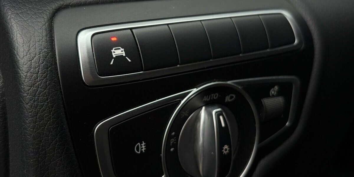 Mercedes-Benz V 250 D Lang Edition STANDHZ/SHZ/NAVI/KAMERA/AHK 118.803 km 38.900 &euro; Villingen-Schwenningen 78054