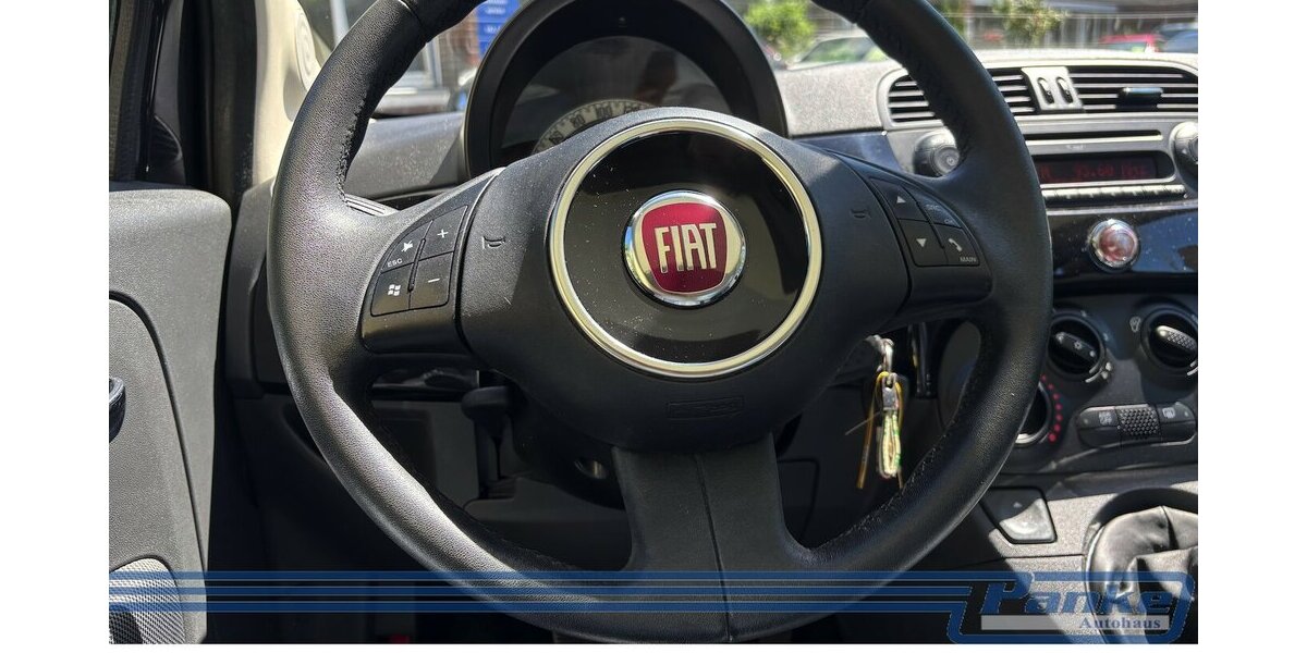 Fiat 500 Lounge*Pano*Klima*Tel.*Chrom* 65.056 km 6.980 &euro; Berlin 13187