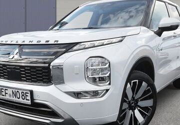 Mitsubishi Plug-in Hybrid Outlander 13.550 km 46.990 &euro; Bad Hersfeld 36251