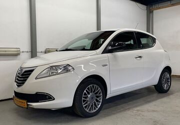 Lancia Ypsilon 88.000 km 5.700 &euro; Geretsried bei München 82538