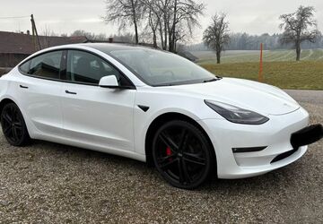 Tesla Model 3 59.900 km 29.900 &euro; Simbach am Inn 84359