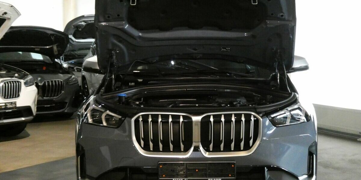 BMW X1 23d xDrive x-Line AHK,360°,HUD NP: 66.560 22.100 km 42.590 &euro; Landshut 84030