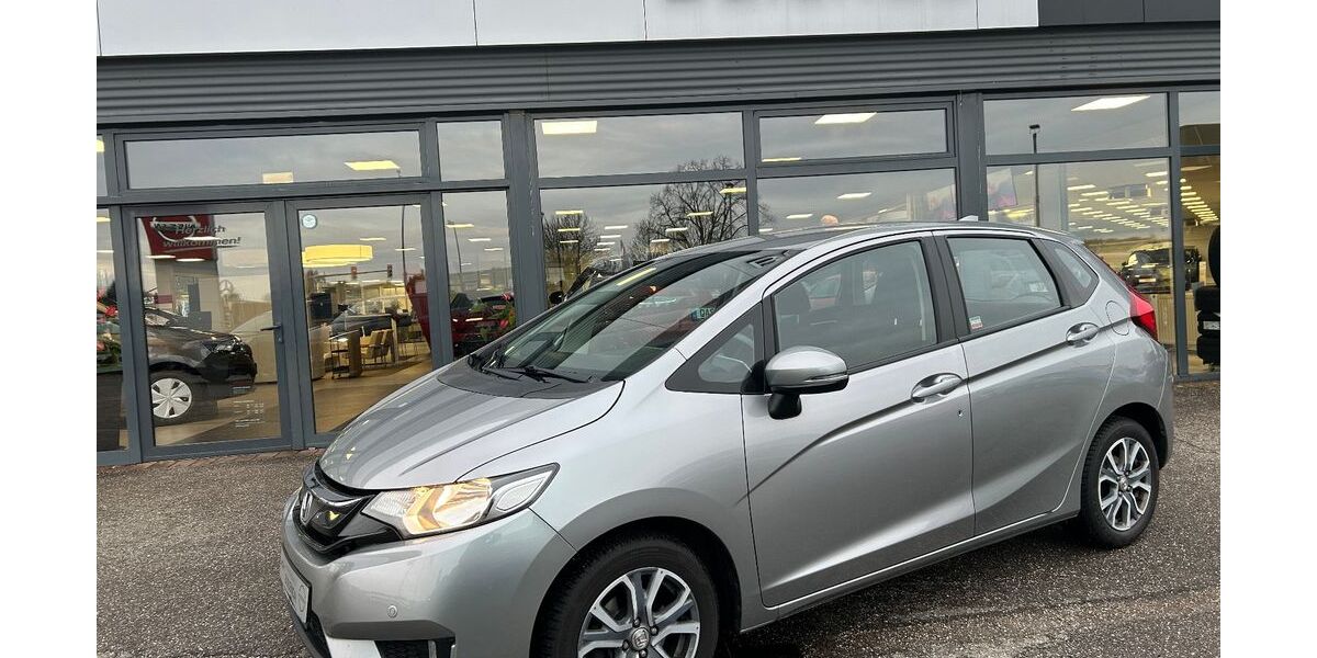 Honda Jazz 71.100 km 15.970 &euro; Wesel 46485