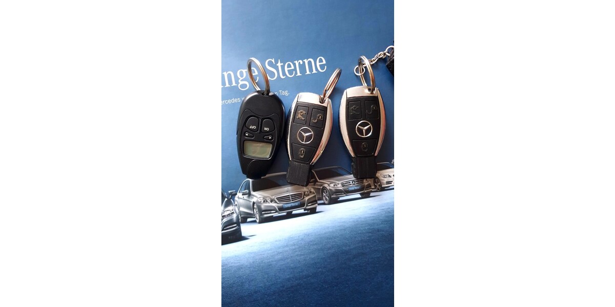 Mercedes-Benz E-Klasse 267.000 km 9.900 &euro; Hamburg 20038