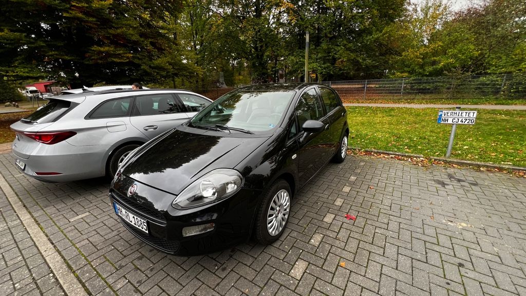 Fiat Punto 142.000 km 2.700 &euro; Hamburg 22549