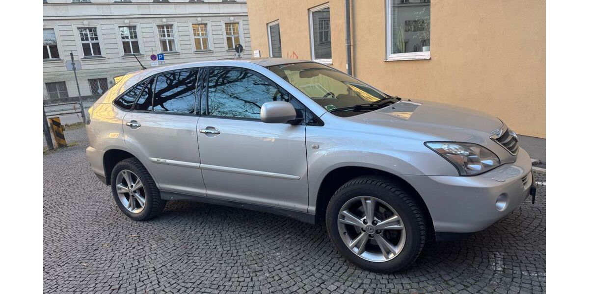 Lexus RX 400 208.000 km 8.990 &euro; München 81677