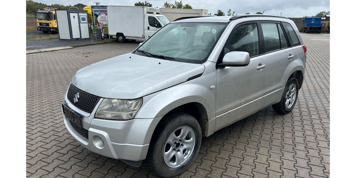 Suzuki Grand Vitara 198.443 km 4.950 &euro; Bürgel OT Silbertal 07616