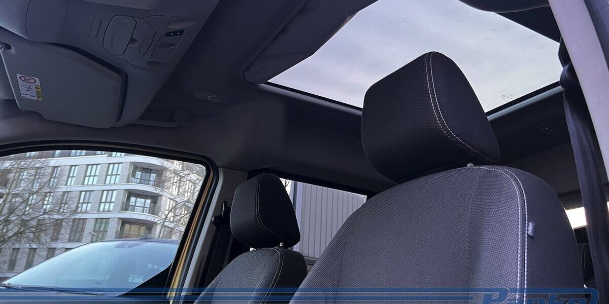 Ford Tourneo Connect Titanium*R-Cam*2-Schiebe*Pano* 169.849 km 9.990 &euro; Berlin 13187