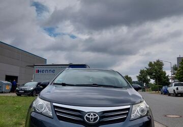 Toyota Avensis 241.000 km 6.990 &euro; Stuhr 28816