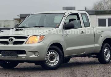 Toyota Hilux 230.372 km 7.999 &euro; Hammah 21714